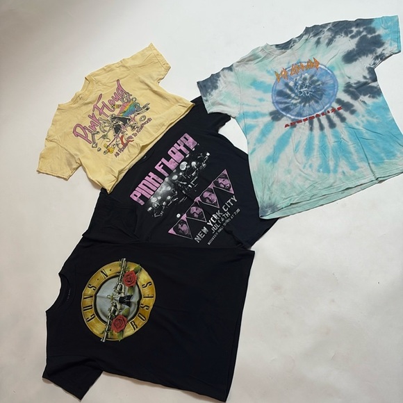 Lot of 4 rock tees- 
Pink Floyd, Guns N Roses & Def Leppard - Picture 1 of 11